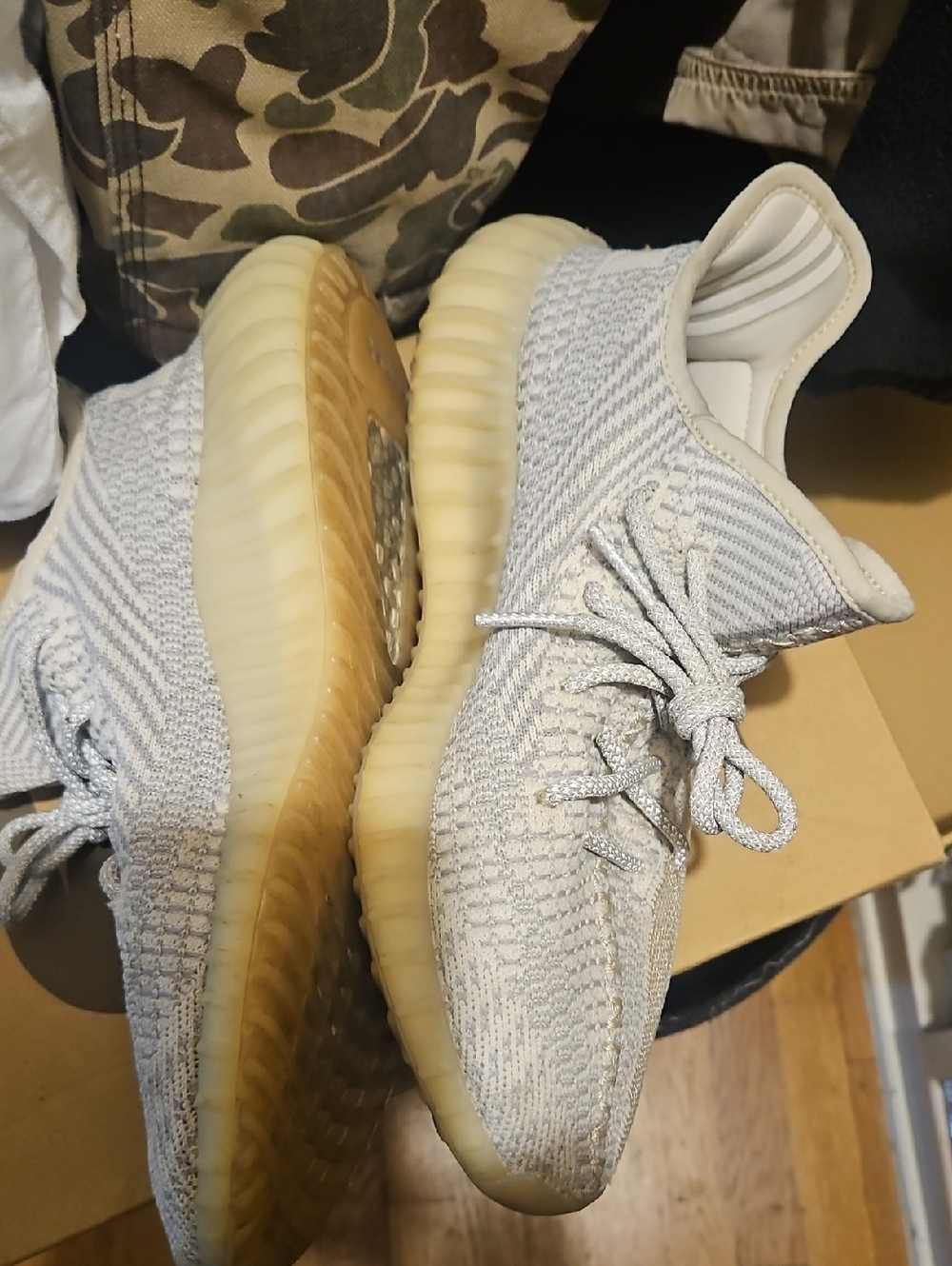 Adidas Yeezy Boost 350 V2 "Citrin" I Size 9.5 For Men's - Picture 4 of 6